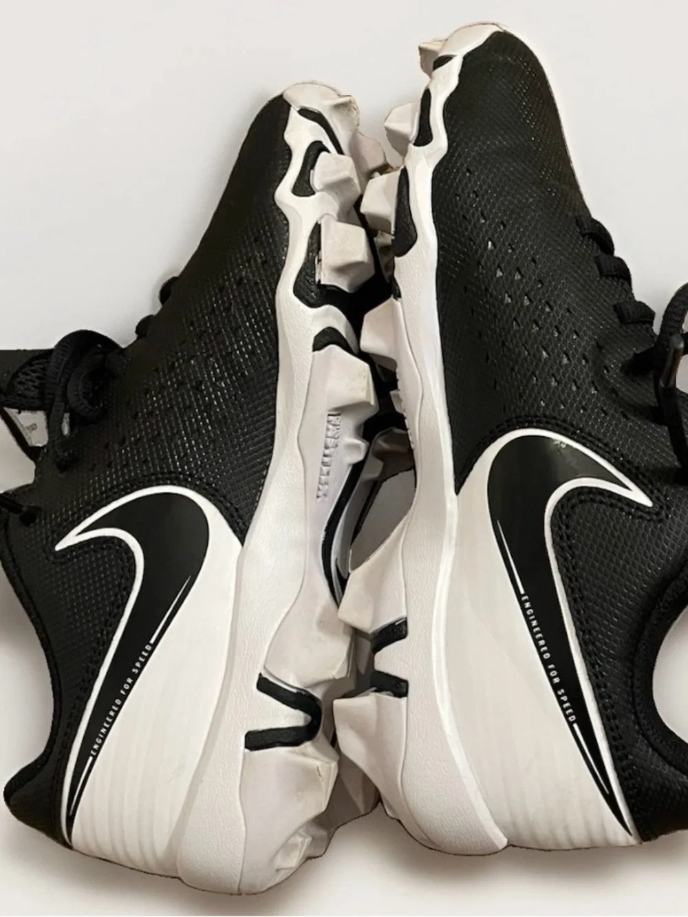 Nike Vapor Cleats Fastflex,Boys Size 5.5 Y Black& White CD0077-001